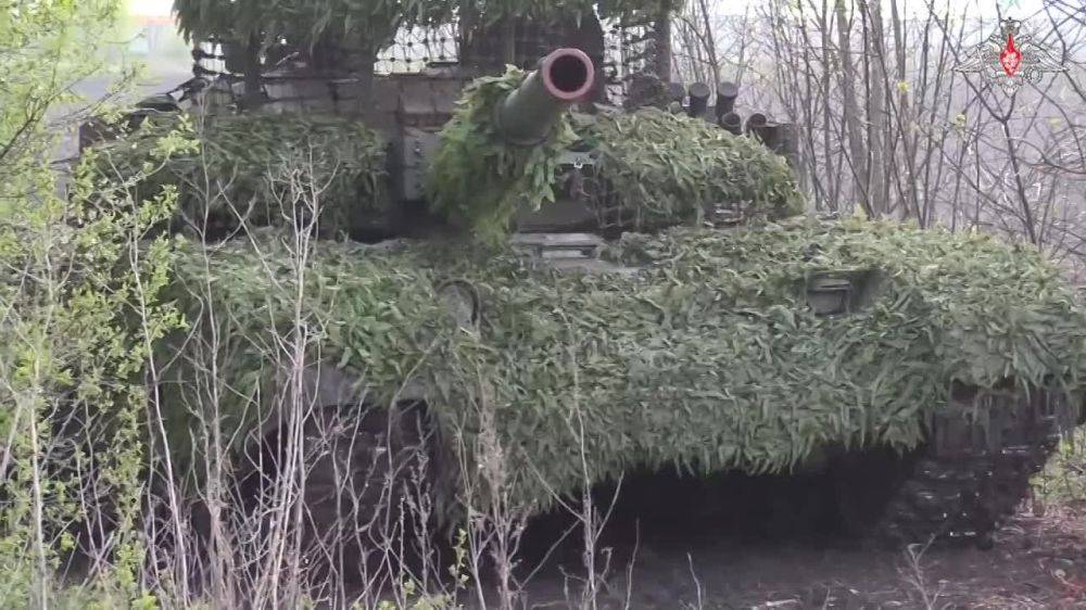 Танкисты группировки прикрытия государственной границы уничтожили позиции украинских террористических формирований в приграничном с Белгородской областью районе на территории Украины