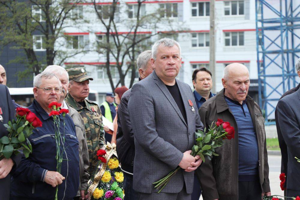 Депутаты облдумы приняли участие в памятном мероприятии, посвящённом 38-ой годовщине трагедии на Чернобыльской АЭС