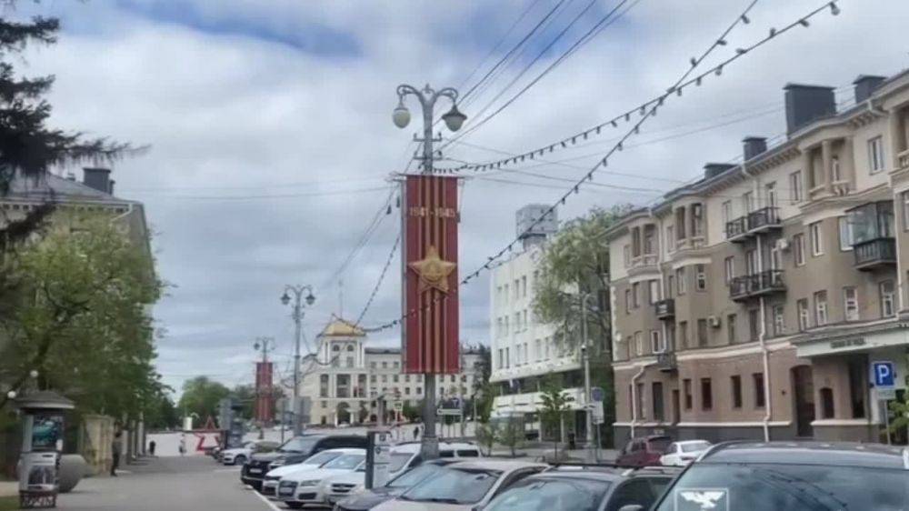 В Белгороде украшают город ко Дню Победы и тестируют фонтаны