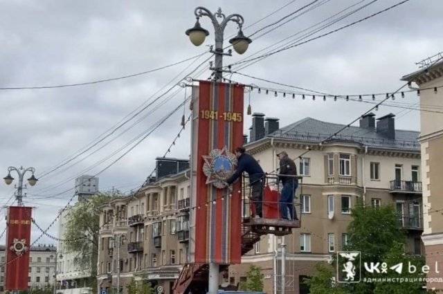 Белгородские спасатели выручили застрявшего в коллекторе бульдога Жорика1