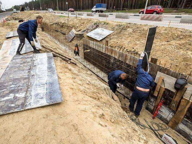 В Белгороде благоустраивают дорогу вдоль Пикник-парка