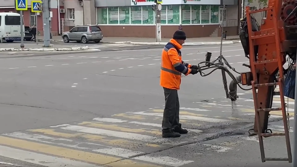 В Белгороде на этой неделе отремонтируют дорогу на трех улицах0