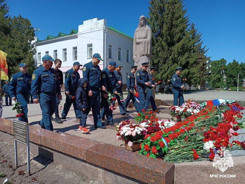 Пожарные и спасатели Белгородской области приняли участие в «Волне памяти»