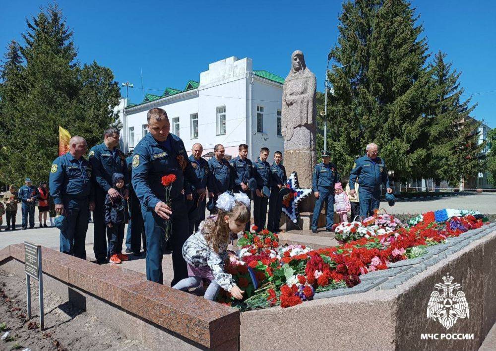 Пожарные и спасатели Белгородской области приняли участие в «Волне памяти»