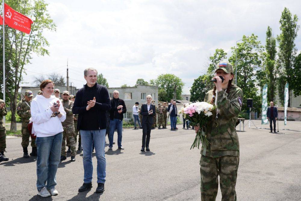 Вячеслав Гладков подвел итоги регионального этапа военно-спортивной игры «Зарница 2.0»