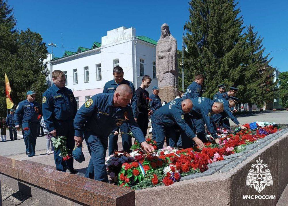 Пожарные и спасатели Белгородской области приняли участие в «Волне памяти»