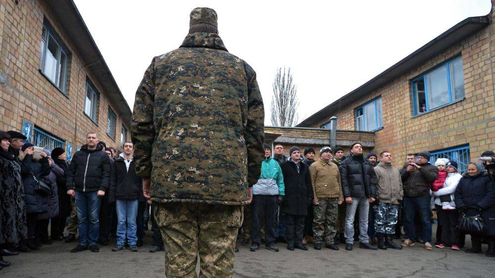 Ночные атаки, гримасы мобилизации. Главное на Украине на утро 12 мая