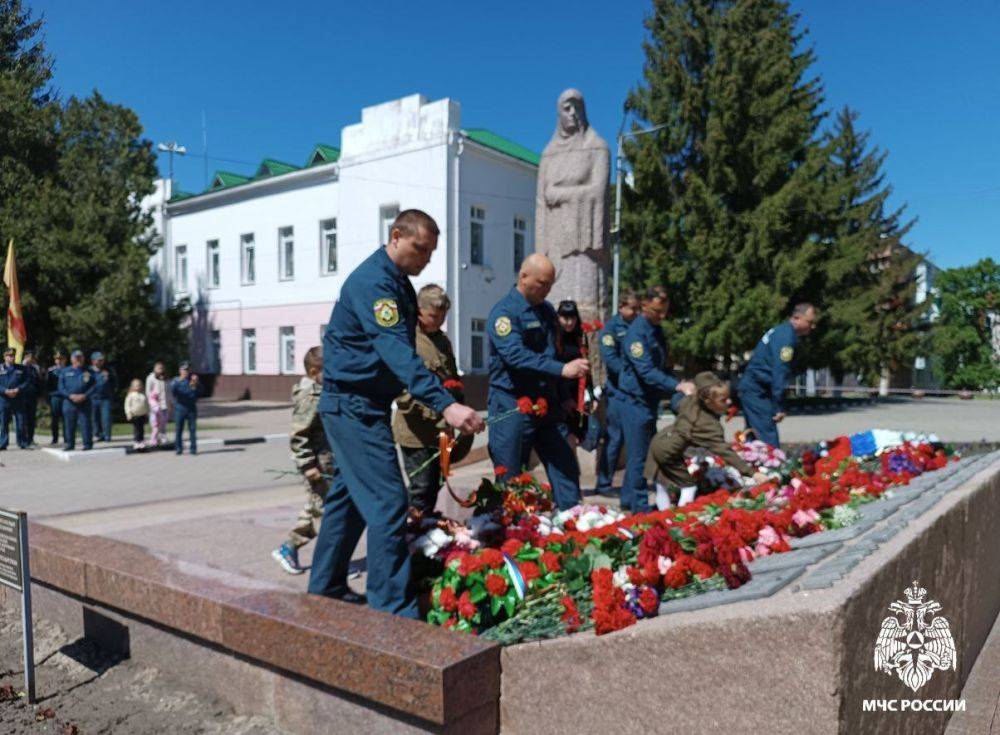 Пожарные и спасатели Белгородской области приняли участие в «Волне памяти»