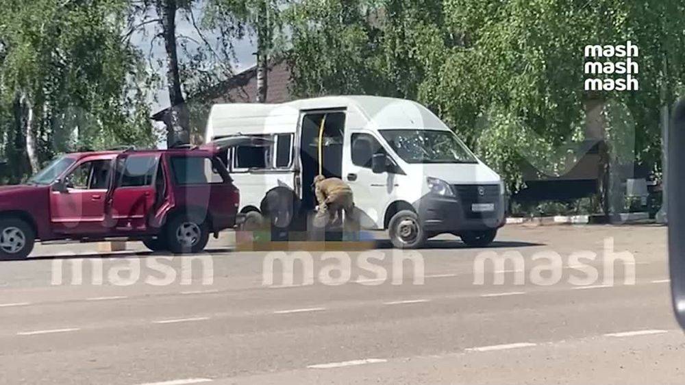 Атакованные украинскими дронами-камикадзе автобусы в Белгородской области привезли в ближайшее к месту удара село, Грузское