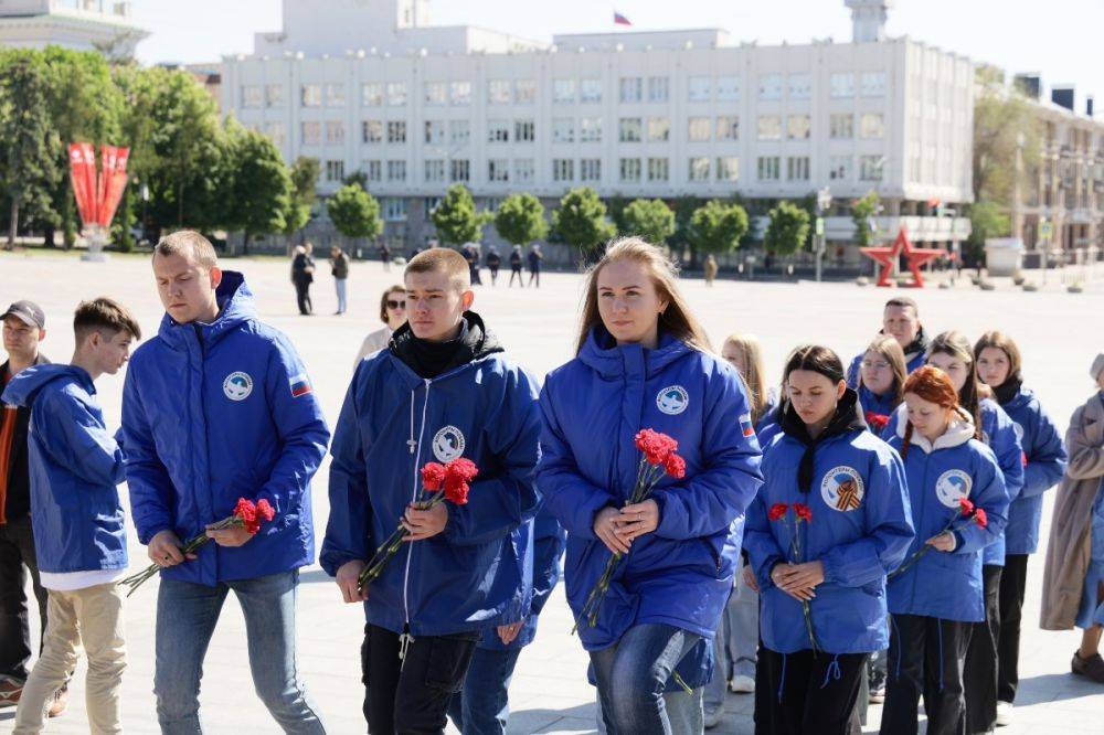 Вячеслав Гладков поздравил жителей Белгородской области с Днём Великой Победы