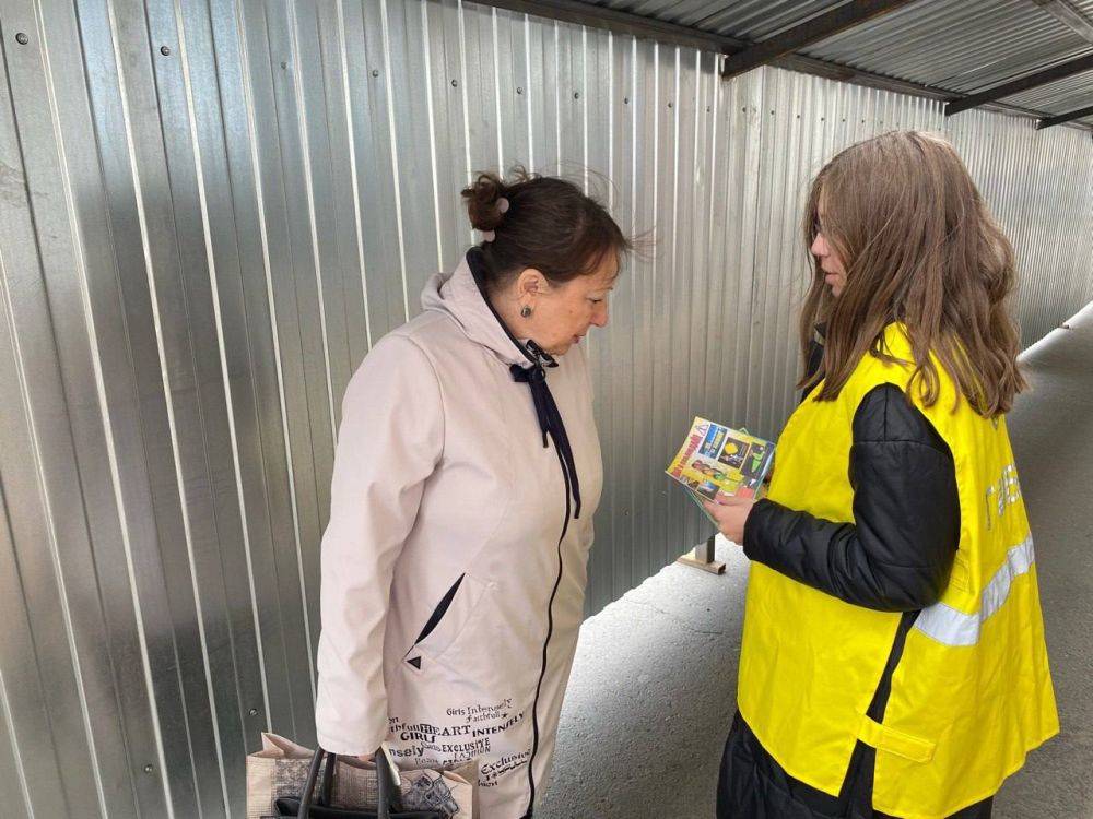 В Белгородской области волонтеры Госавтоинспекции организовали уличные тренинги для пешеходов