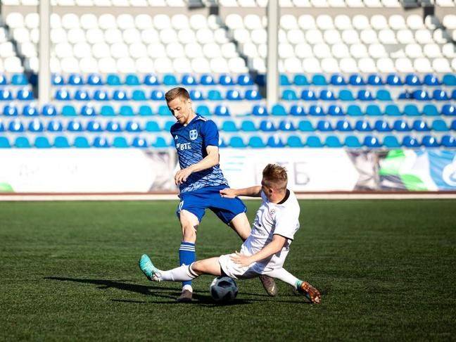 «Металлург-Оскол» потерпел разгромное поражение в Нововоронеже