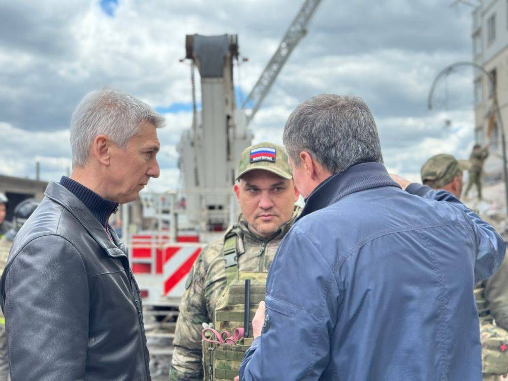 После двух мощных взрывов медиков подняли по тревоге. &quot;Скорые&quot; неожиданно &quot;замолчали&quot;. Возмездие за Белгород уже началось