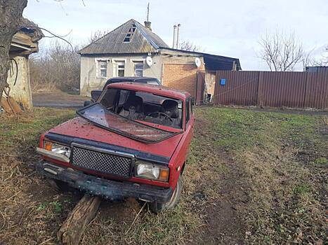 Автомобиль пострадал после срабатывания системы ПВО в Белгороде