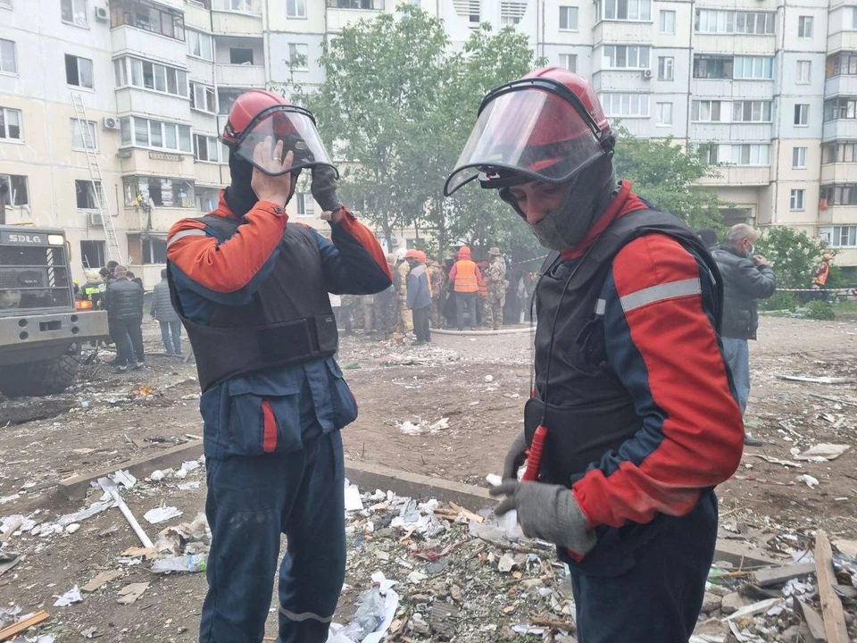 Белгородские энергетики круглосуточно ведут аварийно-восстановительные работы0