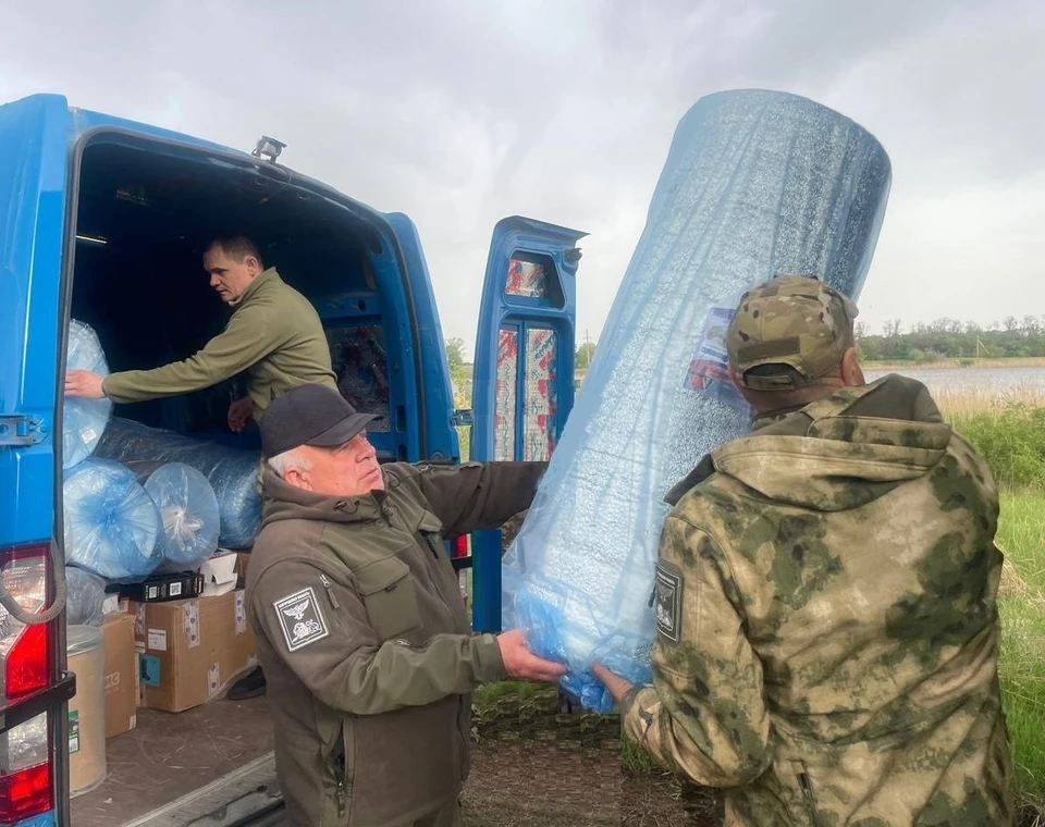 Белгородские парламентарии доставили очередную посылку нашим защитникам0