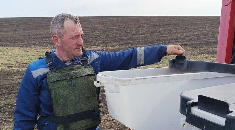 Сельхозпредприятия в белгородском приграничье обязали ввести полувахтовый режим работы