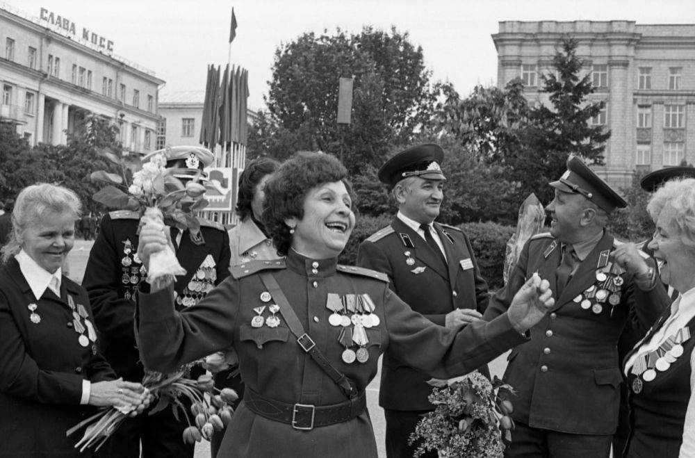 С клубом «Фронтовичка», который был в Белгороде, знакомит фотогалерея им. . обровина