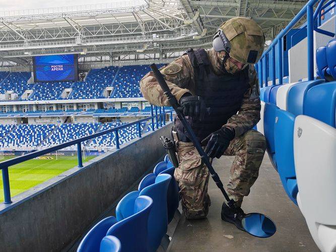 В Калининграде росгвардейцы обеспечили безопасность футбольного матча 30-го тура Российской Премьер-лиги