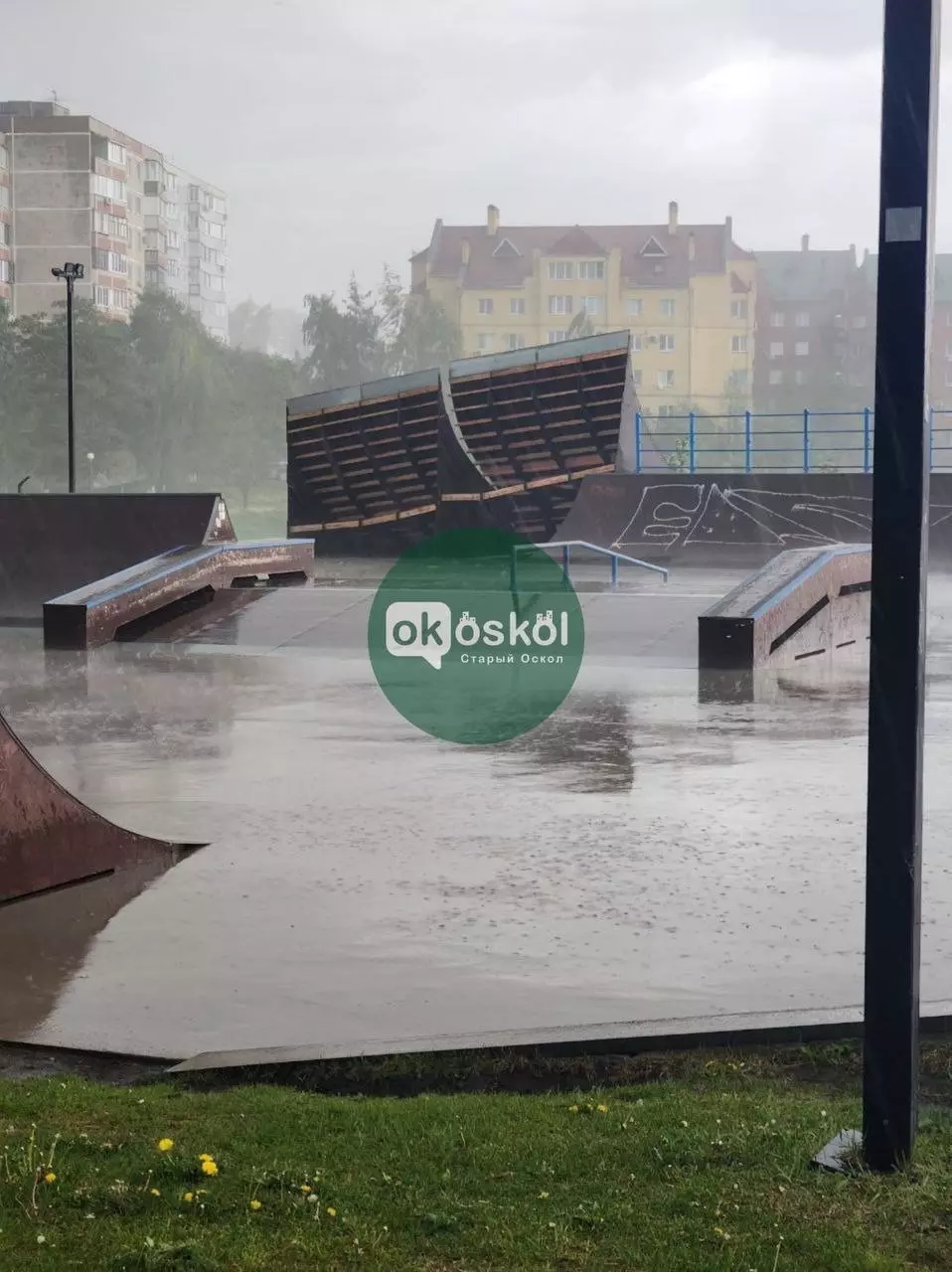 Непогода унесла часть скейт-площадки в Белгородской области4