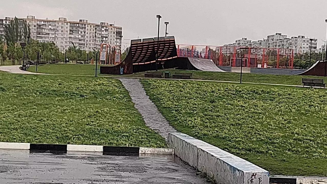 Непогода унесла часть скейт-площадки в Белгородской области0