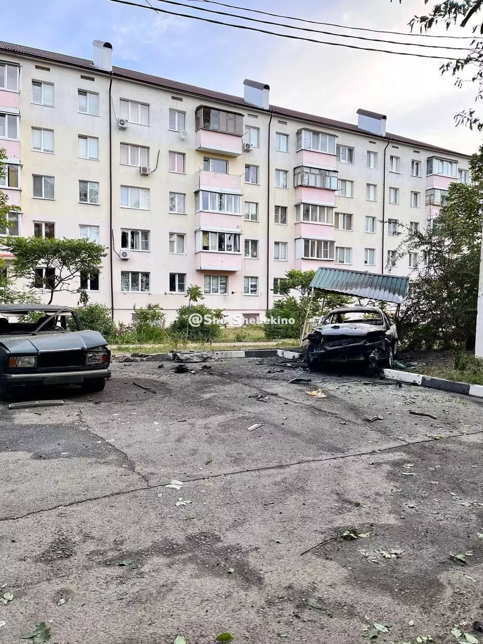 Появились новые кадры с последствиями ночного обстрела ВСУ города Шебекино11