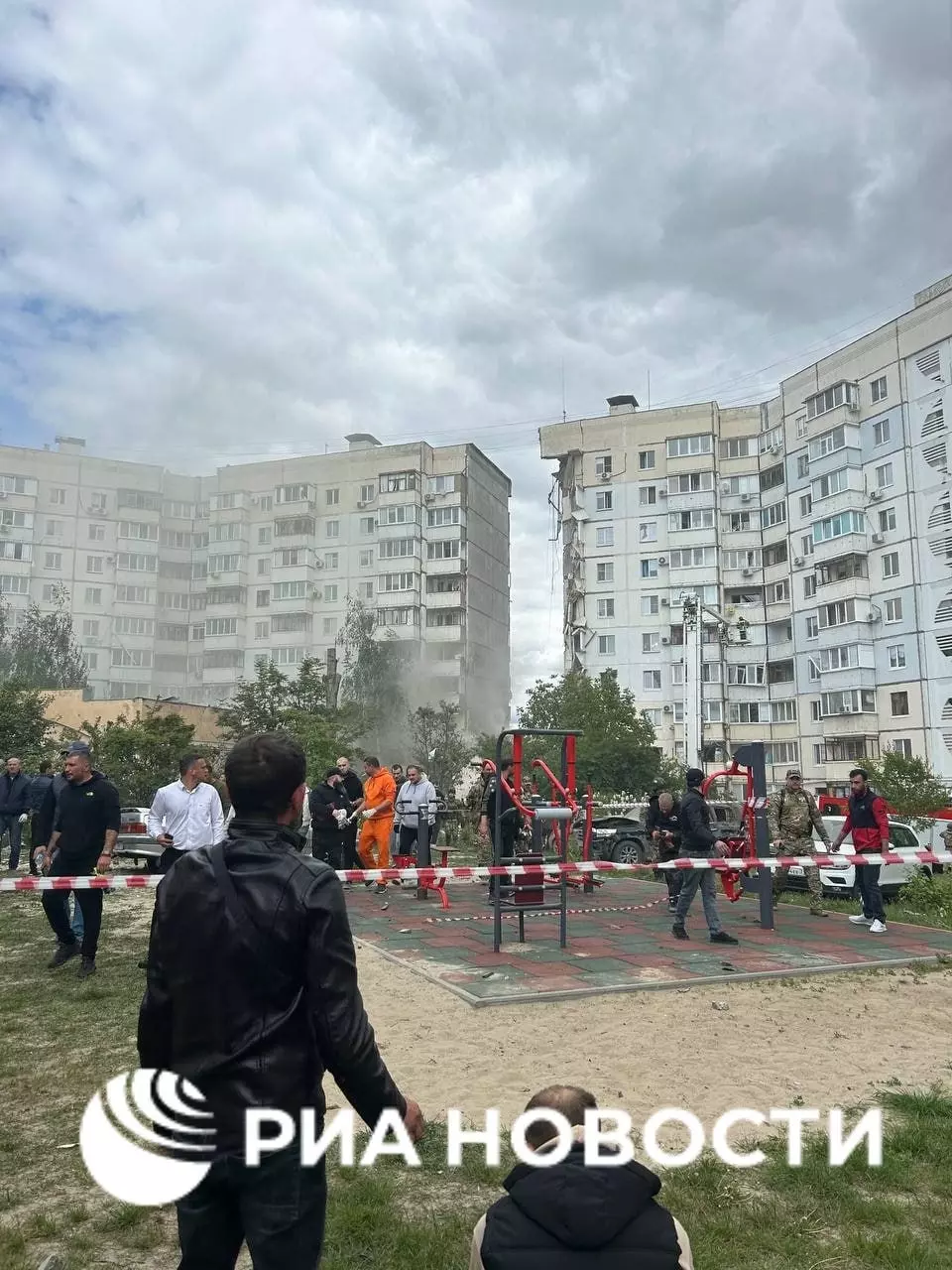 В Белгороде обрушился подъезд жилого дома: что известно к этому часу?2