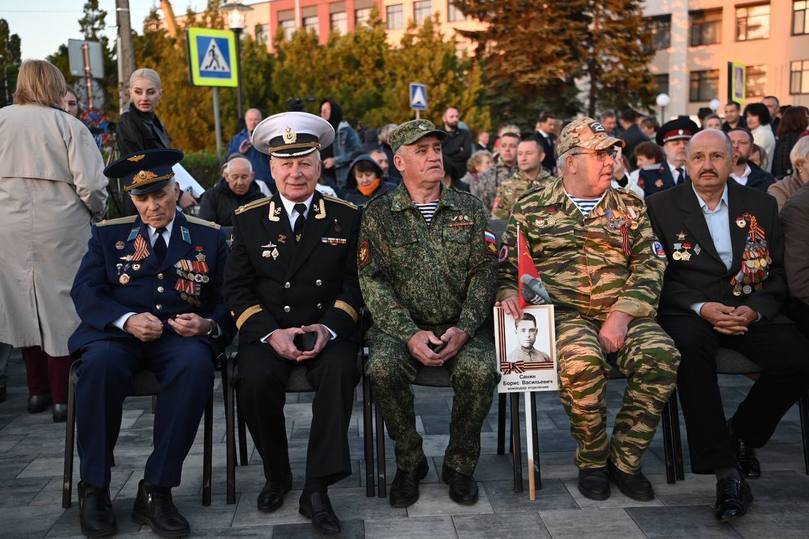 В Белгороде открыли мемориал в сквере «Камышитовый»3