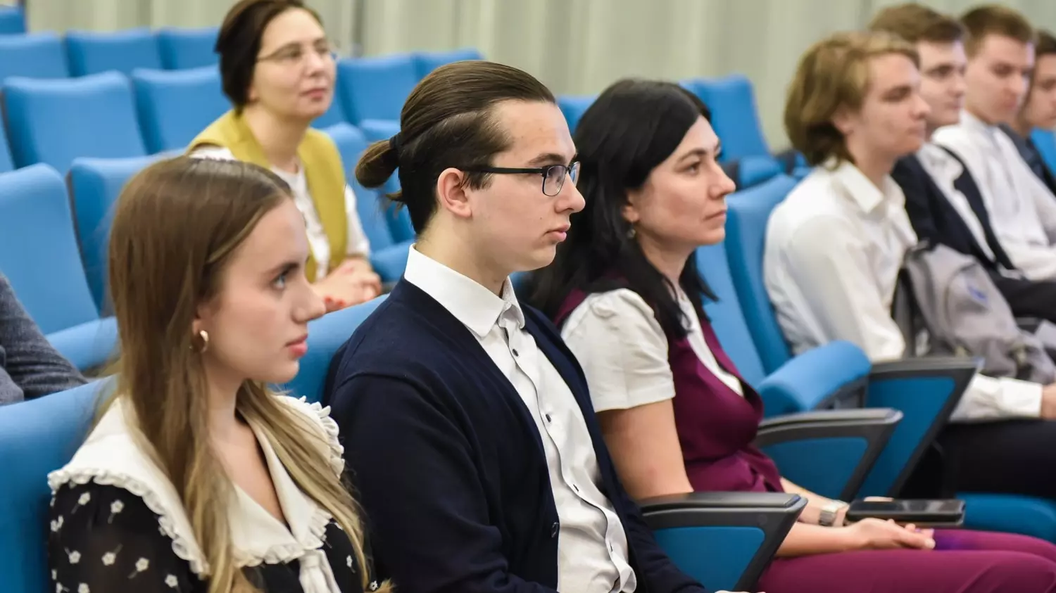 В Белгородэнерго наградили победителей 1-го этапа Всероссийской олимпиады «Россети»6