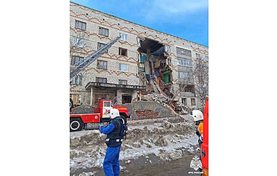 В Белгороде обрушился подъезд жилого дома