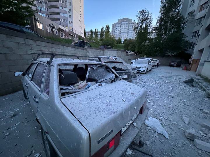 Восемь человек пострадали в результате ночной атаки ВСУ на Белгородскую область3