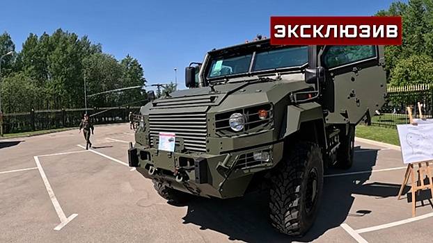 Защищенный санитарный автомобиль «Линза» показали изнутри