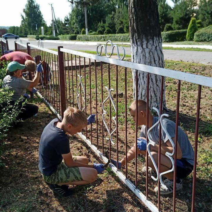 646 подростков трудоустроились на время летних каникул в Ракитянском районе Белгородской области