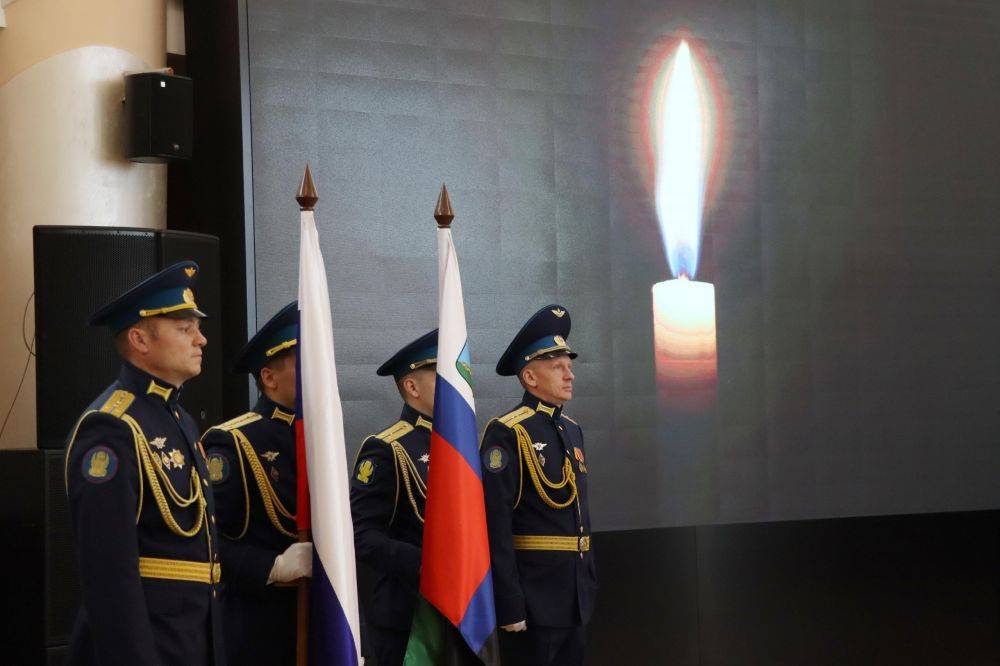 Сегодня в Белгороде вручили ордена Мужества семьям воинов, погибших в ходе специальной военной операции