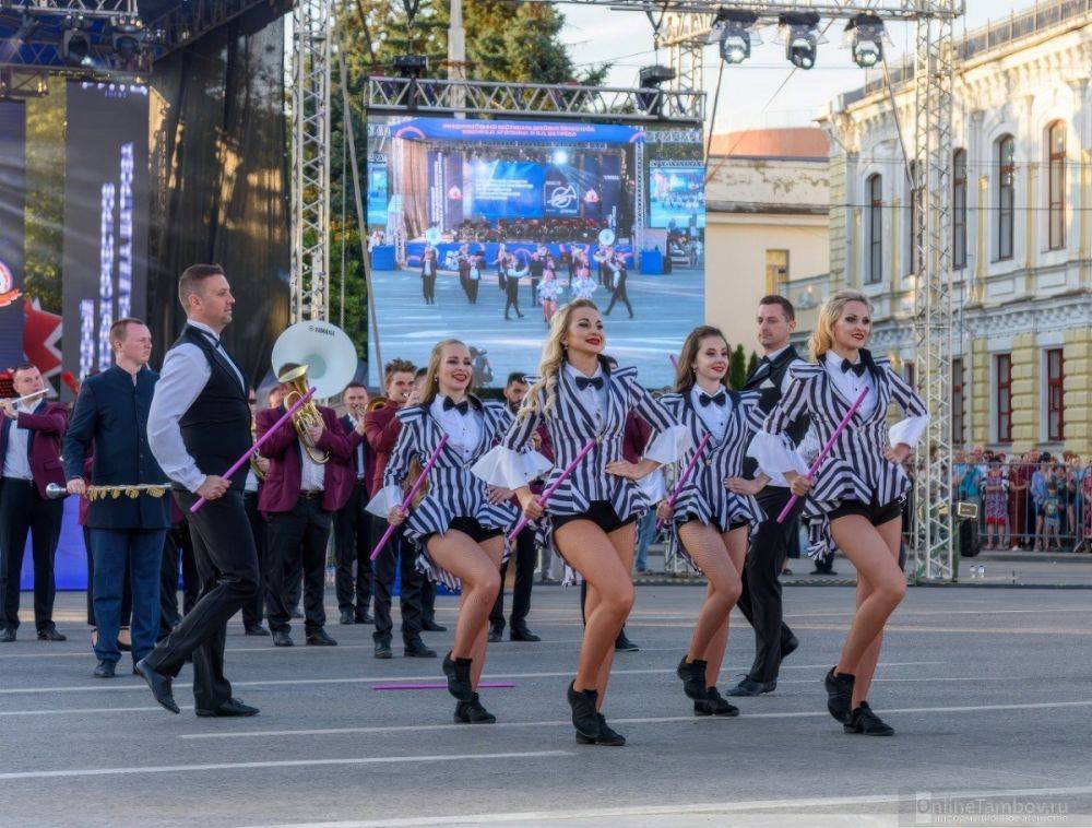 Концертный оркестр Белгородской филармонии выступил на фестивале духовых оркестров имени В. И. Агапкина и И. А. Шатрова