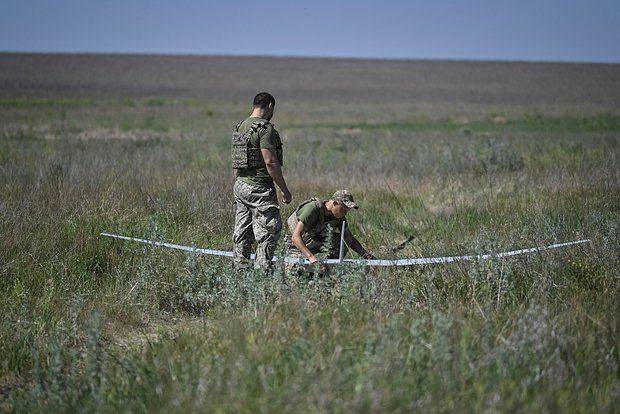 ВСУ ночью выпустили дроны по семи регионам России, под удар попали две нефтебазы и частный дом. Что известно об атаках?