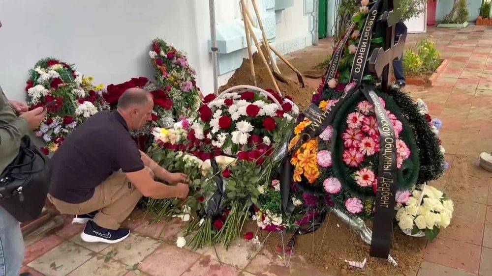 «Человек-любовь, обнимавший всех» — Дербент провожает в последний путь отца Николая, зверски убитого во время теракта