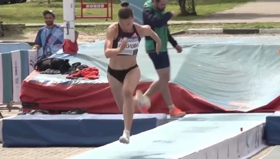 Белгородка Елена Соколова завоевала золото на Athletics League0