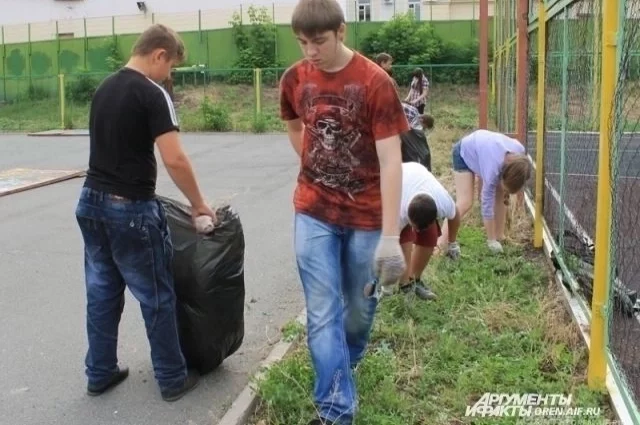 В Белгороде скульптуру рыбака перенесли на набережную «Берега»1