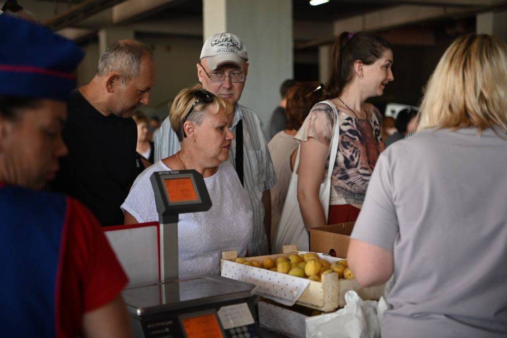 В Белгороде с 9 утра проходит продовольственная ярмарка