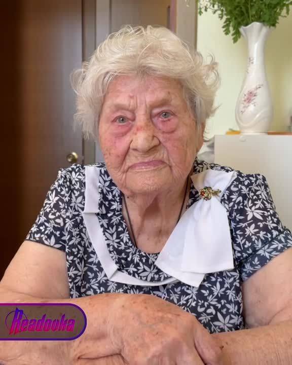 102-летняя Мария Колтакова из Белгорода собирается в четвертый раз прыгнуть с парашютом — ее стремление жить доказывает, что постоянные террористические атаки на регион не сломят наших людей