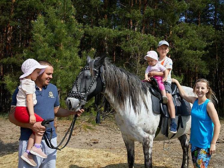 Супруги Ковшаровы из села Коровино воспитывают троих детей и развивают свое дело