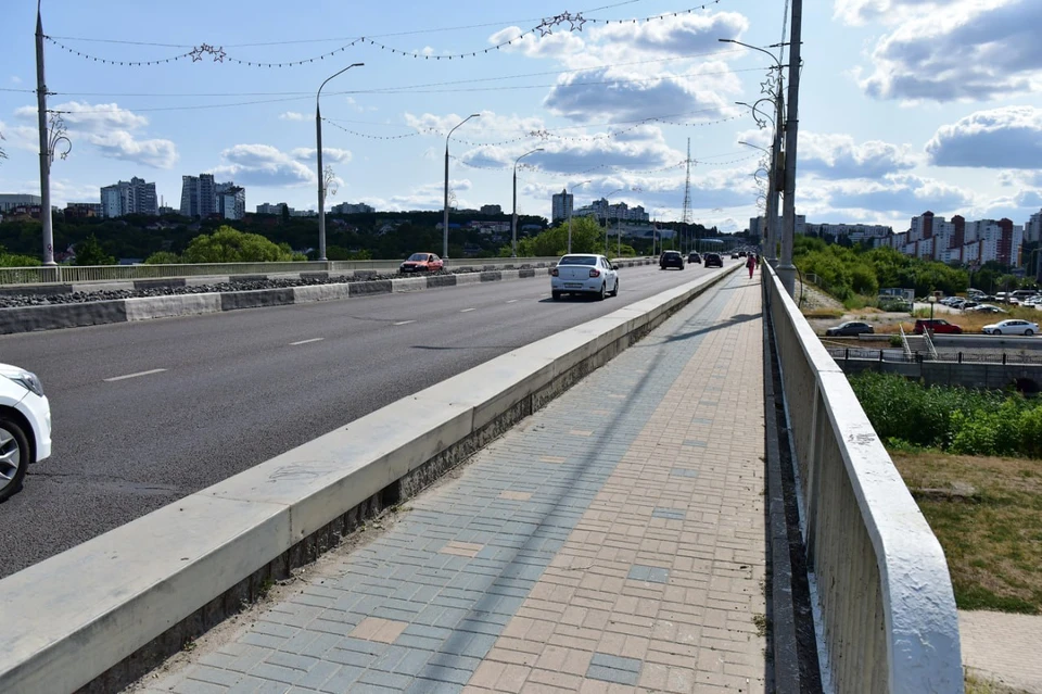 В Белгороде частично ограничат движение транспорта в районе моста через реку Везелку0