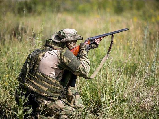 «Здесь не до шуток»: белгородцам рассказали, как бойцы самообороны противостоят атакам беспилотников ВСУ1