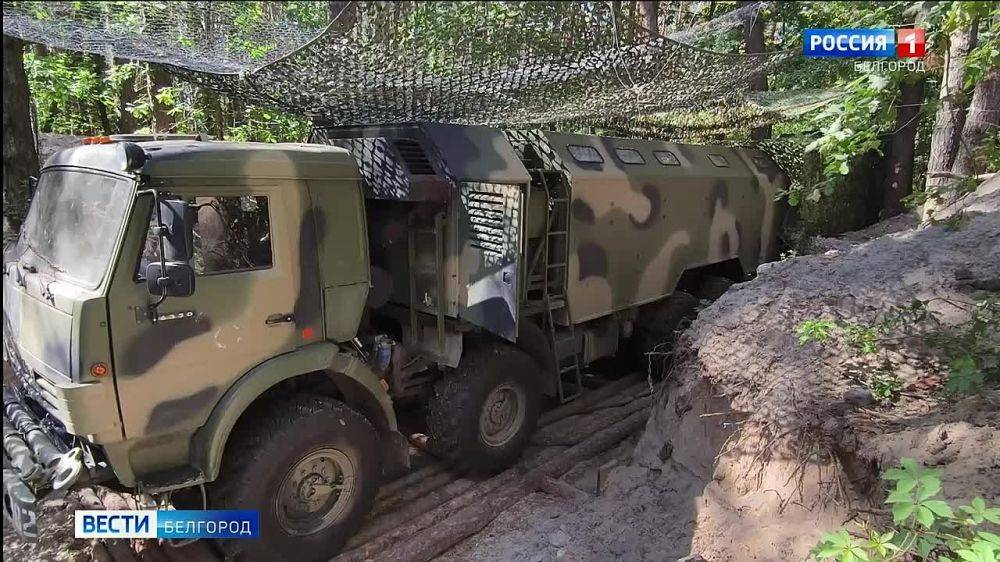 В бездонных баках этого транспортного средства можно увезти более 1000 литров воды