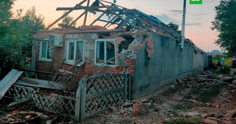 Снаряд ВСУ попал в жилой дом в Белгородской области, ранены три человека