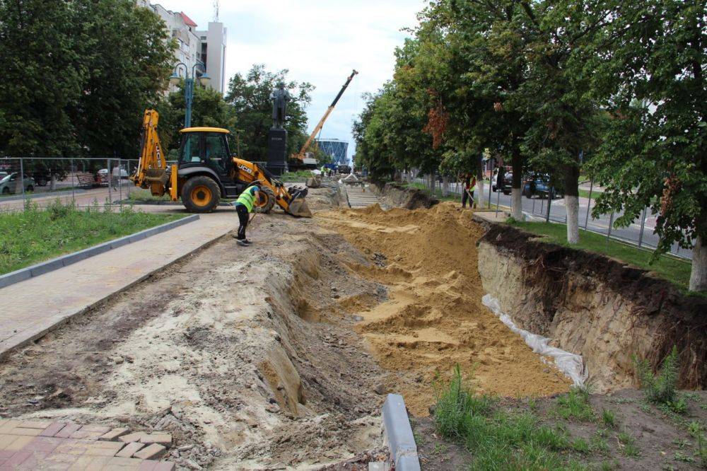 В Белгороде на Народном бульваре специалисты смонтировали 521 м магистральной тепловой сети