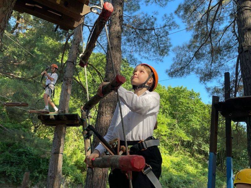 Члены школьных лесничеств Белгородской области – участники смены «Лесной подрост-2024»