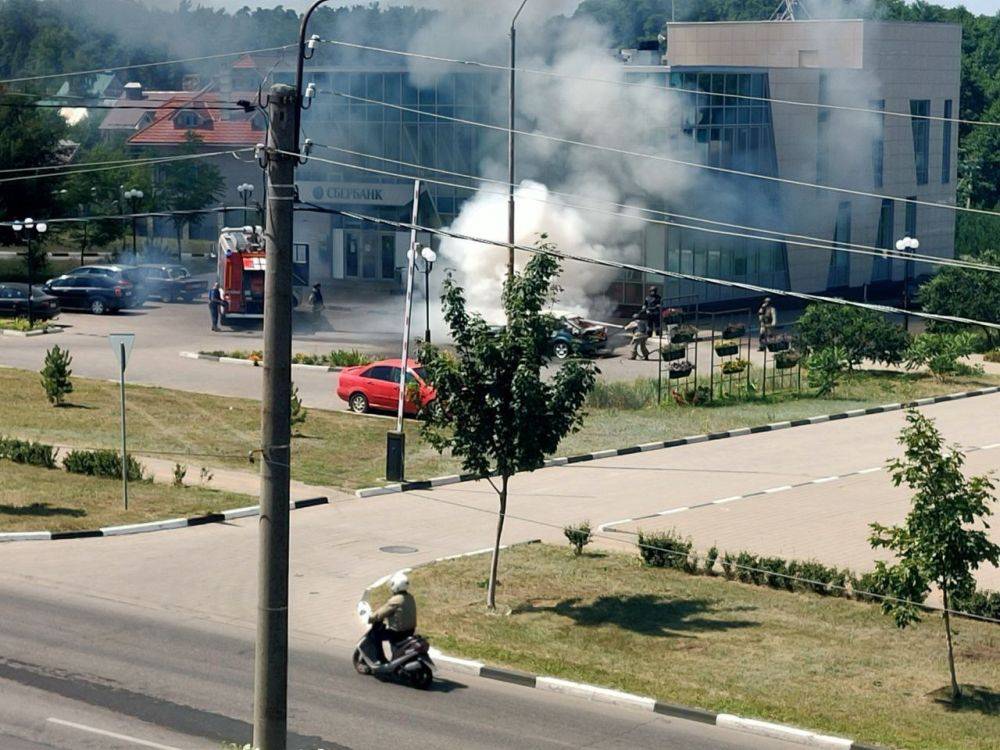 Один мирный житель Шебекино, предположительно, погиб после обстрела со стороны ВСУ, сообщил &quot;Известиям&quot; очевидец