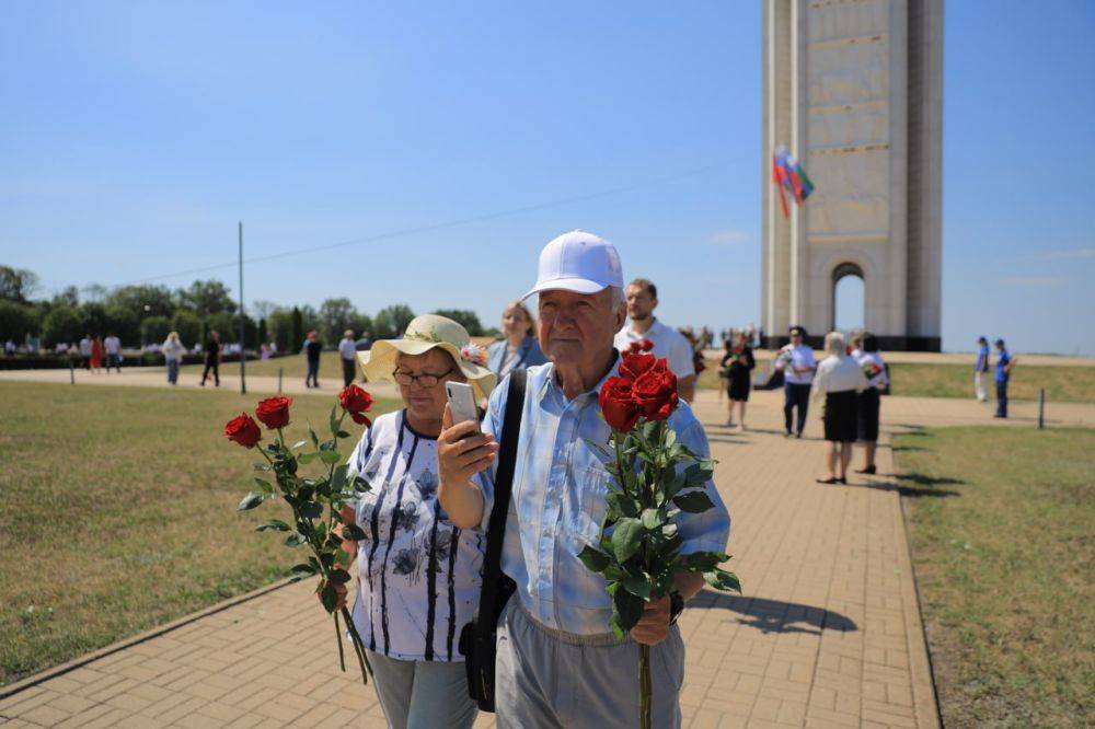 Атмосфера сегодняшнего дня на Прохоровском поле